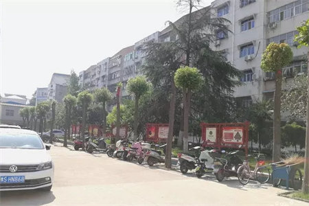 南外环附近63万左右带着装修4室2厅2卫